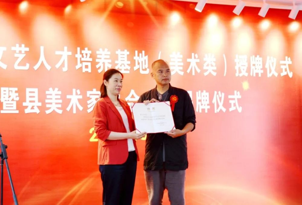来源:安溪县文联编辑:陈晓慧审核:一审|林坤源二审|杨伟艺三审|陈志伟