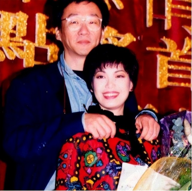 1985年5月5日,蔡琴如愿嫁给了杨德昌,过上了"柏拉图式"的婚姻.