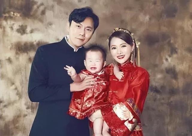 而接连收获婚姻以及爱情结晶的秦昊,就连事业也蒸蒸日上,接连几部