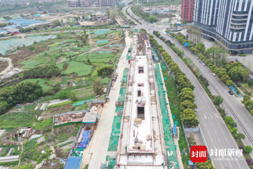 成都轨道交通亮“期中成绩单”：在建线路及轨道交通资阳线共56座车站封顶_腾讯新闻