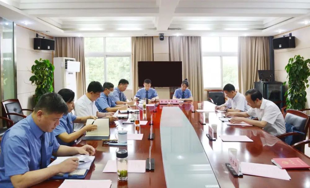 省纪委监委派驻省院纪检监察组黄开兴组长调研铁检党风廉政建设工作