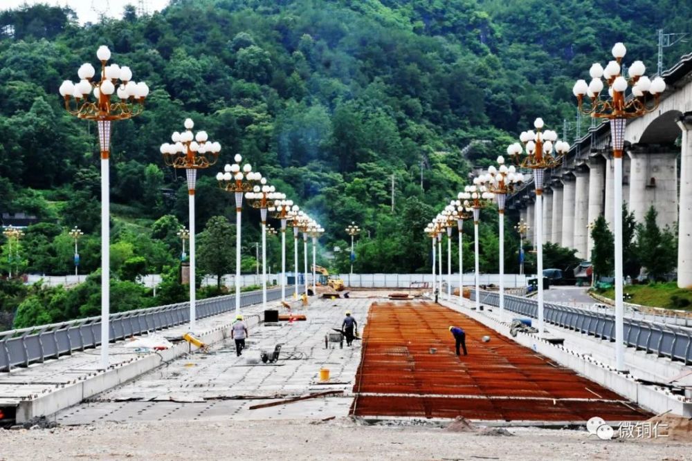 铜仁水晶阁大桥主体建成