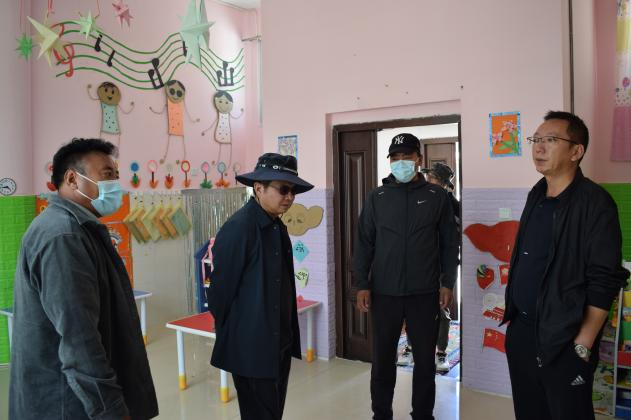 副市长,当雄县工作专班副组长陆从福一行入驻宁中乡开展"四联四包"