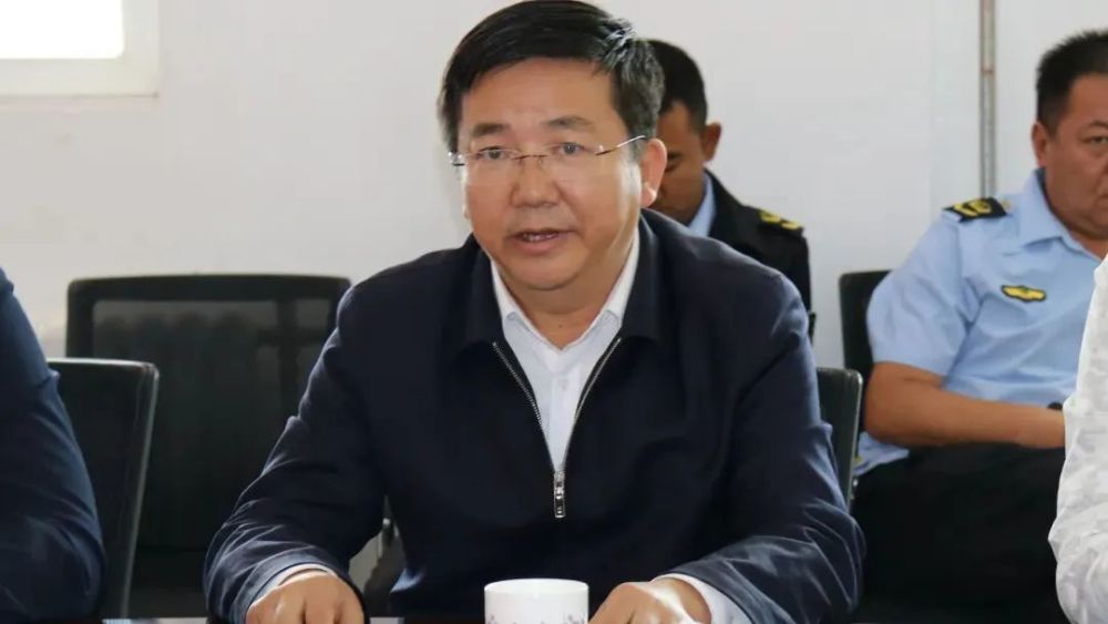 海南州检察机关开展青海湖裸鲤公益保护增殖放流系列活动