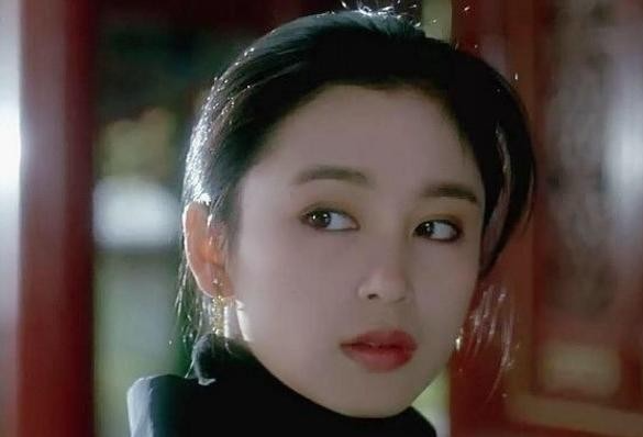 上世纪当红女星陈红,巅峰时嫁大16岁陈凯歌,如今怎么样了?