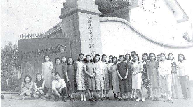 女性的高等教育,则始于1905年中华基督教会创办的华北协和女子大学