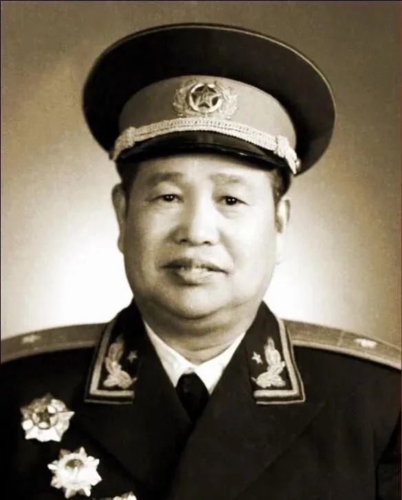 郑大林将军政委李改将军是湖南省茶陵县人,1955年被授予大校军衔,1964