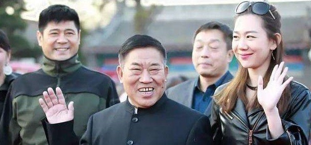 著名演员杜旭东让怀孕的女儿离婚以后你的幸福爸爸负责