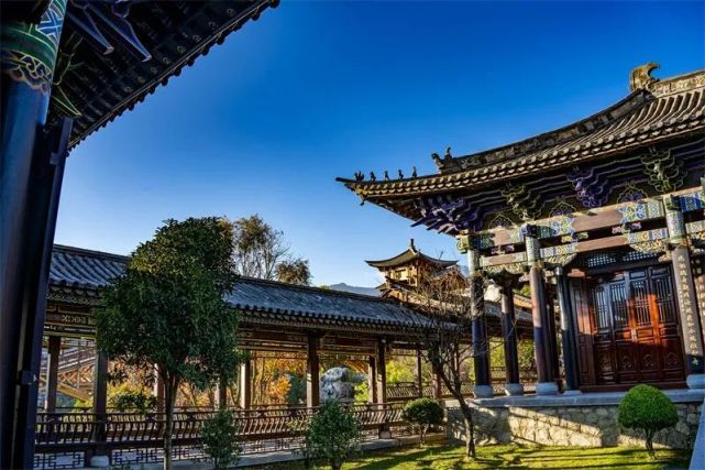 (王泽航 图)新版《天龙八部》的主要取景地位于大理垒翠园内,大理国