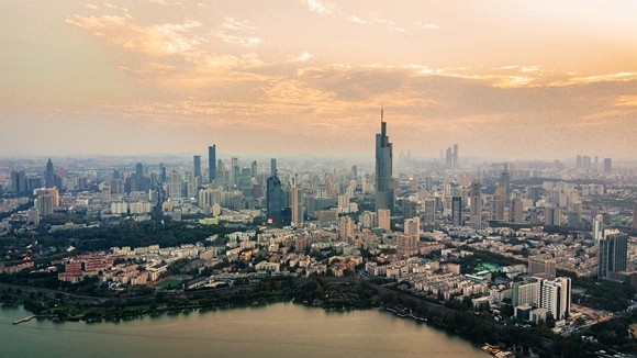 南京第二批集中供地收金727亿 冷热不均与金茂、保利落子_腾讯新闻
