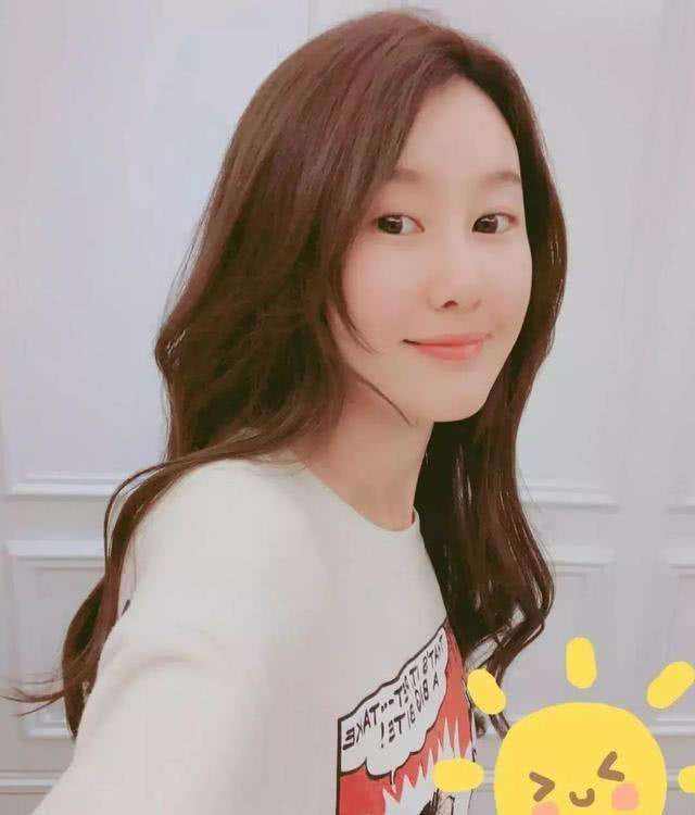 40岁王宝强现身酒吧身材发福明显与女友冯清各玩各的疑分手