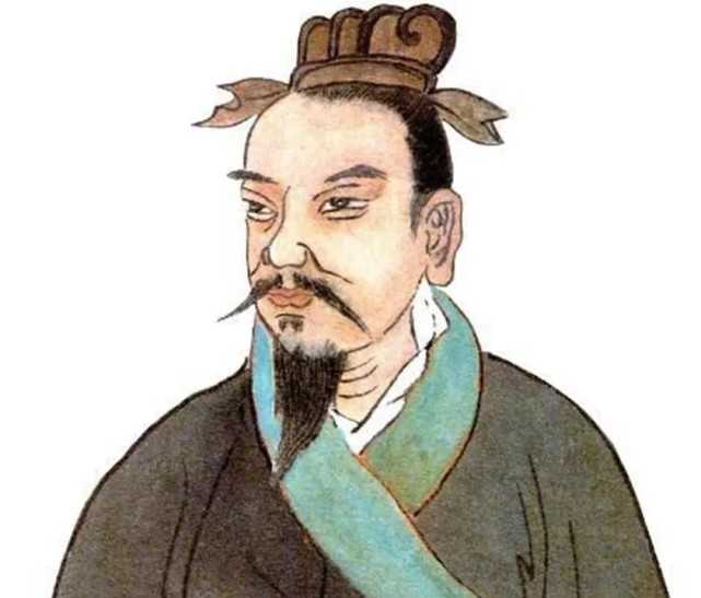 据说是周穆王一支的,出生于当时的颖上(今属安徽,年轻时和鲍叔牙是