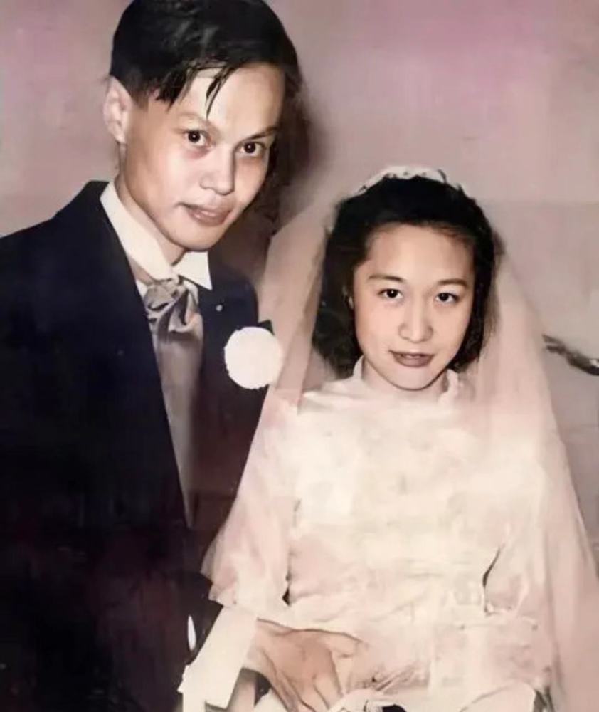 杨振宁的遗产分配方案他与前妻杜致礼的两个儿子和女儿获得现金资产
