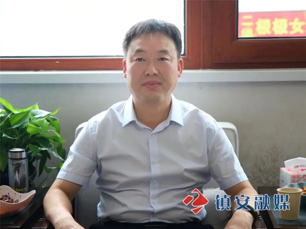 商洛市镇安县县长袁礼锋诚挚期盼在外创业人士凝聚慈善力关注家乡发展