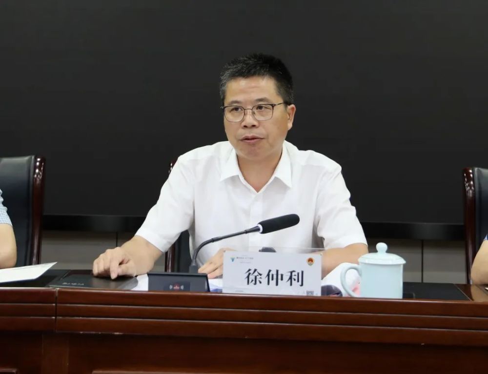 县人大常委会在龙游检察院召开检察官履职评议述职大会