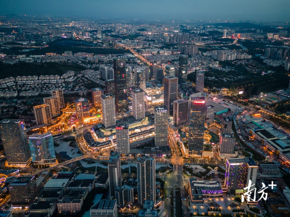 耀胜新世界广场：新一代地标打开世界一流城市新界面_腾讯新闻