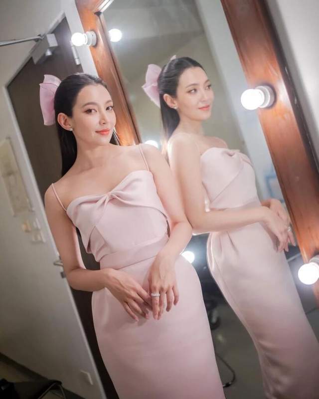 泰国富婆李娜章评weirbella分手事件分得好