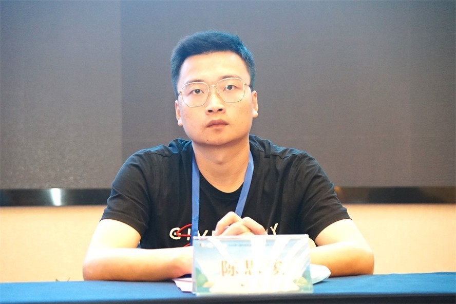 鑫邦文旅事业部总经理陈思俊运动员宣誓裁判员代表宣誓