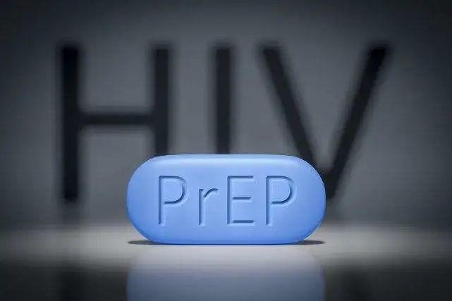 感染者发生了无保护性行为等,72小时内使用阻断药可降低hiv感染的风险