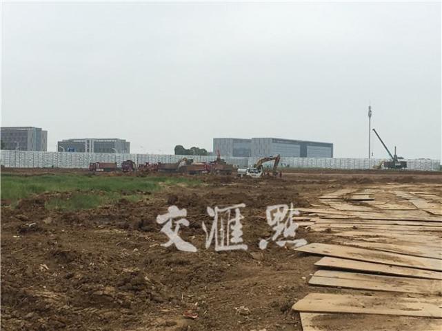 南京一开发区被曝渣土自产自销 土场均无合法