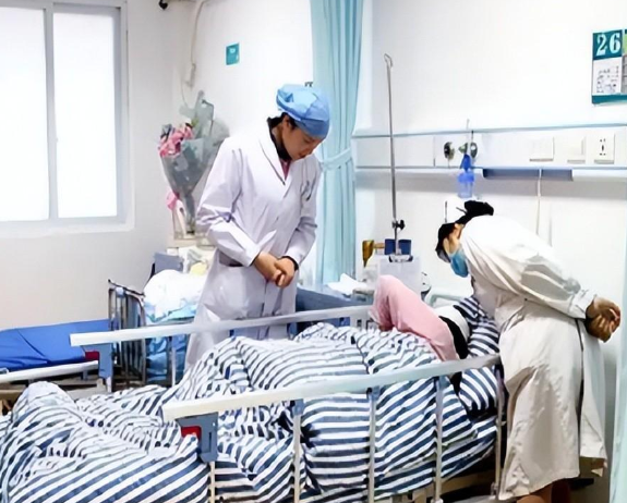 2016年湖北女子生育竟后成植物人丈夫觉得蹊跷终获赔386万