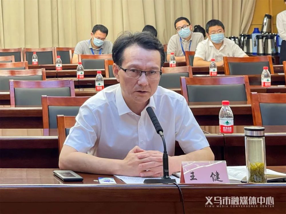 王健始终绷紧思想之弦巩固来之不易的战疫成果