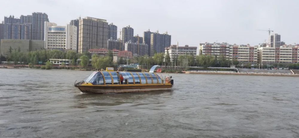 水上巴士(名城广场定制航线)乘坐地点为兰州港码头,金牛街码头,十里店