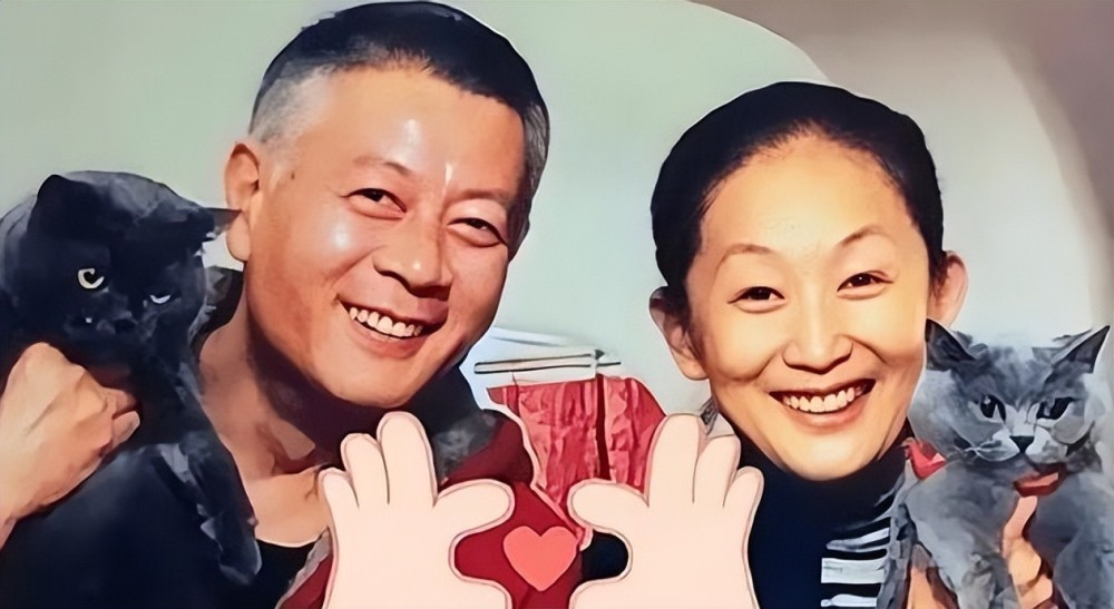 而巫刚在和前妻离婚后就一直和陈瑾"同居,至今已经有20年的时间了
