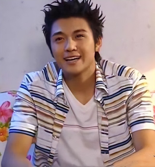 19年后再看红苹果乐园男演员颜值全员崩盘女演员个个坚挺