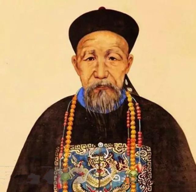 曾国藩平定太平天国后，有实力推翻清朝吗？如果有他为何没这么做