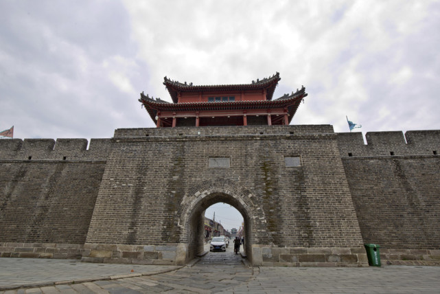 中国十大古城之一,也是保留最完整的四座古城池之一,宁远古城