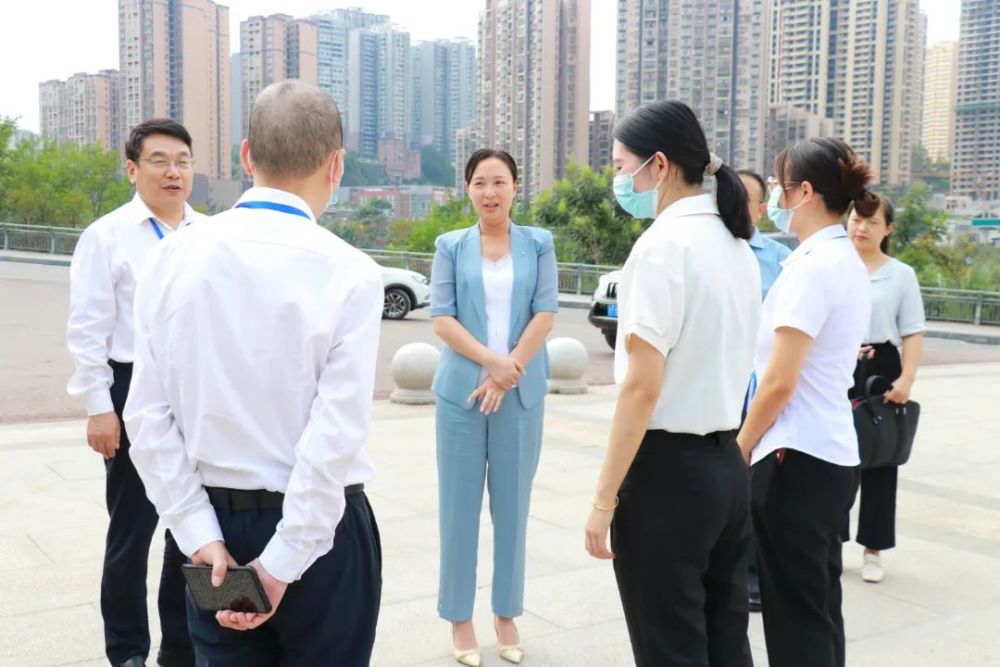 2022年9月9日下午14:30,时值第三十八个教师节前夕,中共平昌县委副