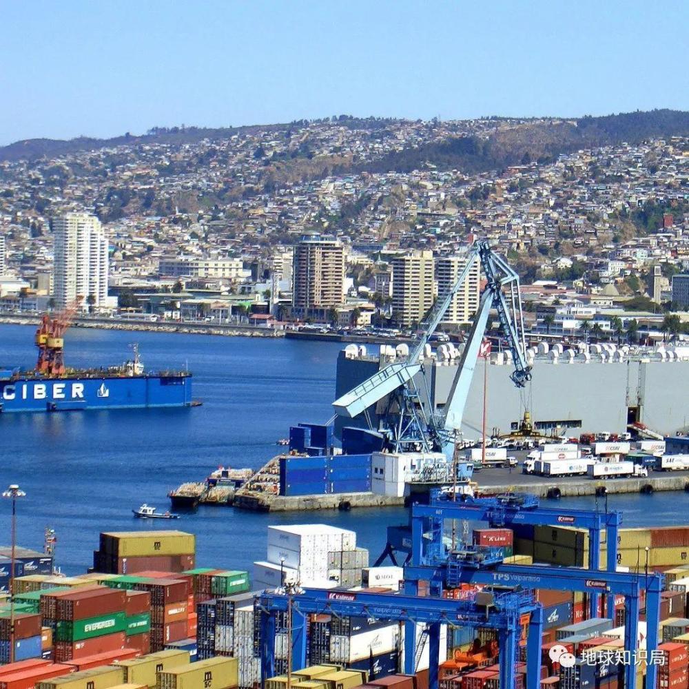 智利最大的港口是圣安东尼奥港口(san antonio,位于第5大区,海区面积