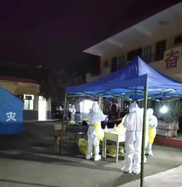 战疫情检察干警在行动于建峰的抗疫侧记