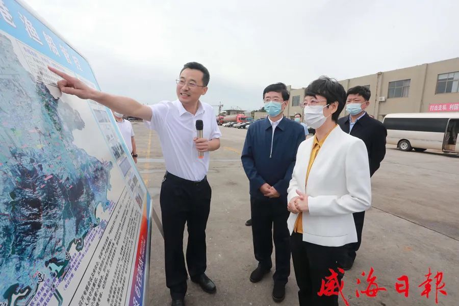 9月20日,市委副书记,市长孔凡萍到荣成市调研,强调要保持勇立潮头,事