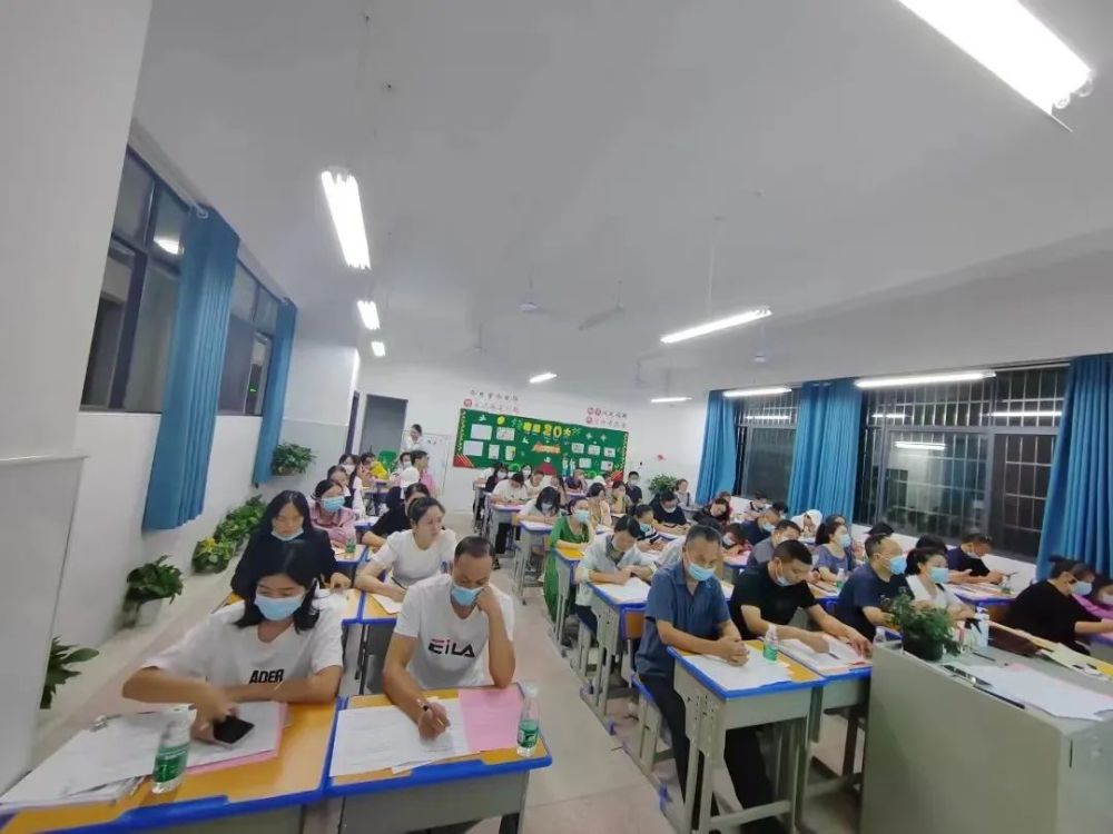 娄底吉星中学聚焦小初衔接促进质量提升