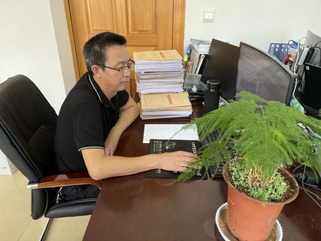 大理·人物|赵贤:默默坚守 甘于平凡的法律"工匠人"
