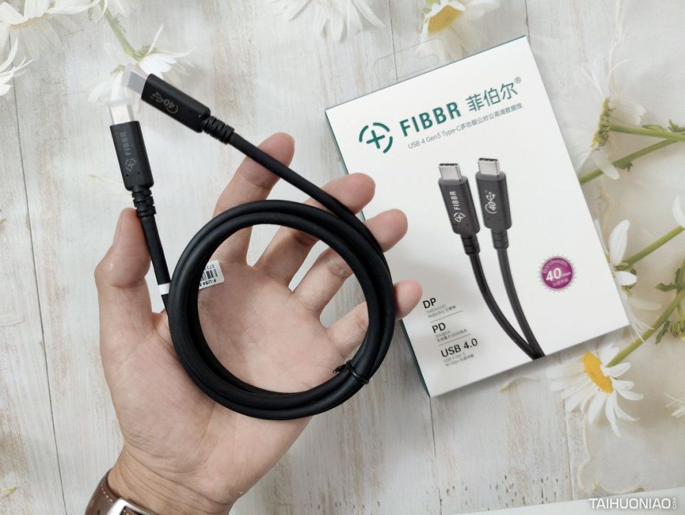 这条线很全能fibbr菲伯尔usb4gen3全功能数据线评测