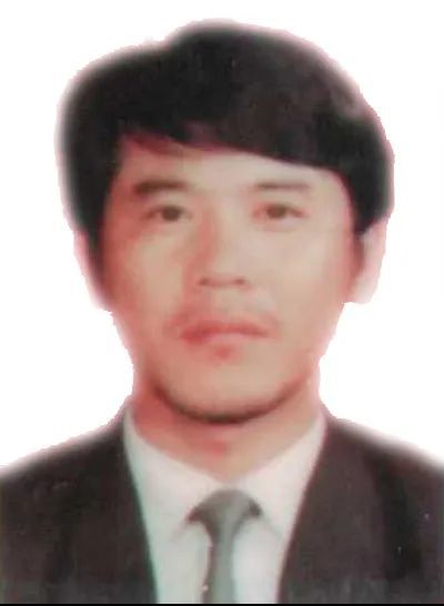 烈士篇提示:许洪臣和刘锦龙既是烈士,又是英模.