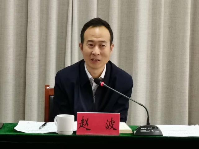 通过现场走访查看和听取工作汇报,昆明市副市长赵波对云南林业职业