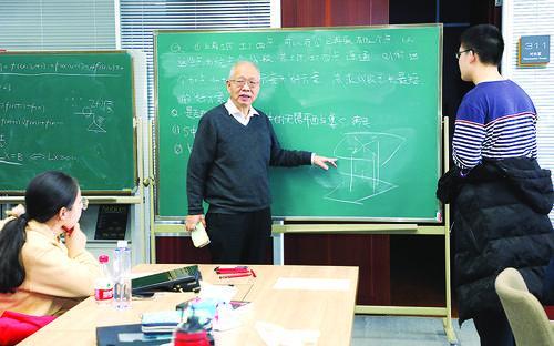 专访丘成桐建数学强国需培养数学家的广阔视野和胸襟不能让帽子荣誉