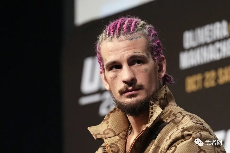 奥马利谈论与严在ufc280对决这就是造星过程