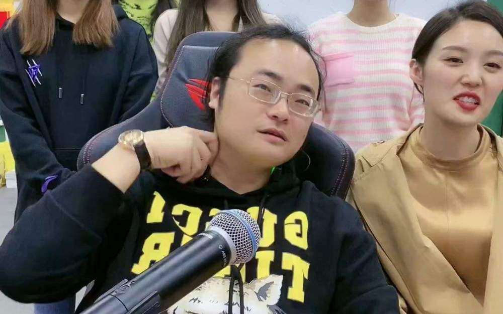 富豪排行榜_富豪排行榜搞笑图片(5)