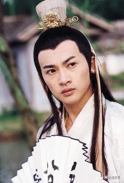 以苏小鹏的名字和赵薇二搭,斯文儒雅《红娘》中扮演风流倜傥的张生