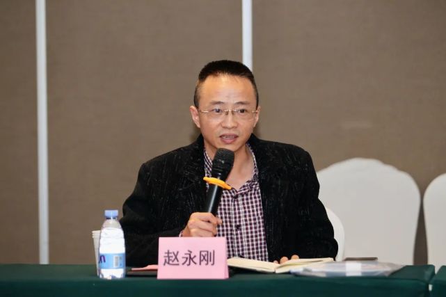 乐山市川剧院院长,国家二级演员,谢平安艺术研究中心副主任赵永刚