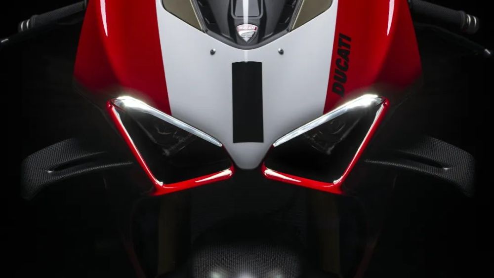 杜卡迪v4超级跑车panigalev4r国外发布