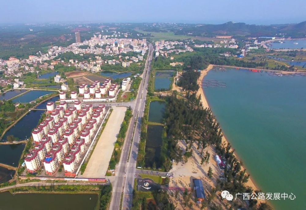 市竹山村(中国大陆海岸线和陆地边界的起点,由西向东至合浦县山口镇
