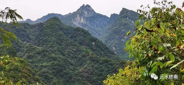 紫阁山居一日记:析文喝茶吃锅盔,探山访水品山酿