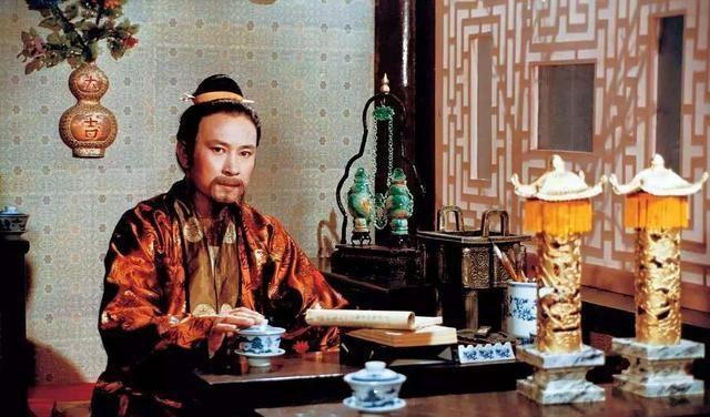 贾琏作为长房长子为什么地位会低于宝玉