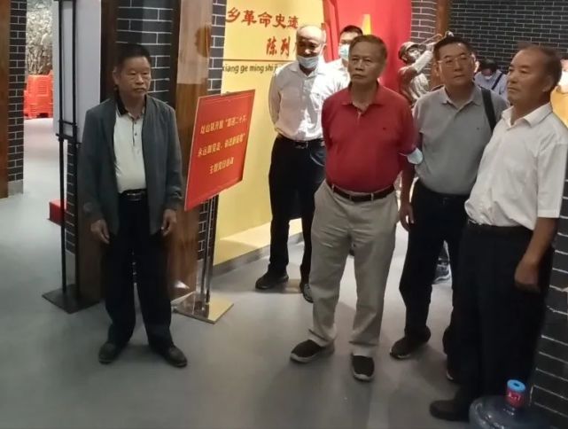 云清楼与张怀楼是自卫队顽强抵御国民党反共团围剿,惨烈战斗的地方.